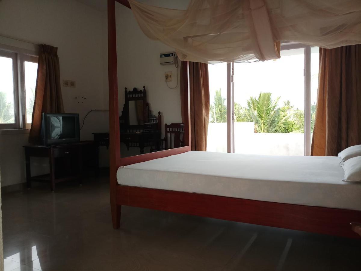Daphne Hotel Mahabalipuram Exterior foto